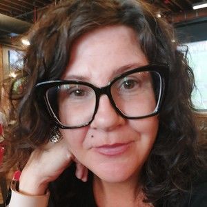 Meet your Posher, Posh